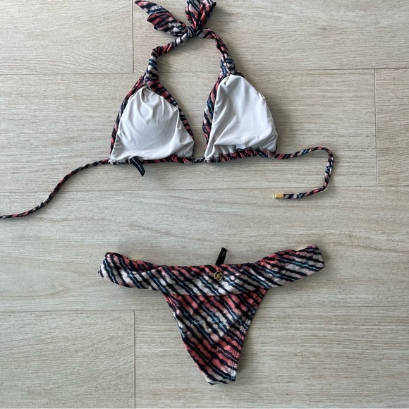 VIX PAULA HERMANNY gold embellished tiger print bikini set. Two-piece bikini set - Picture 6 of 6